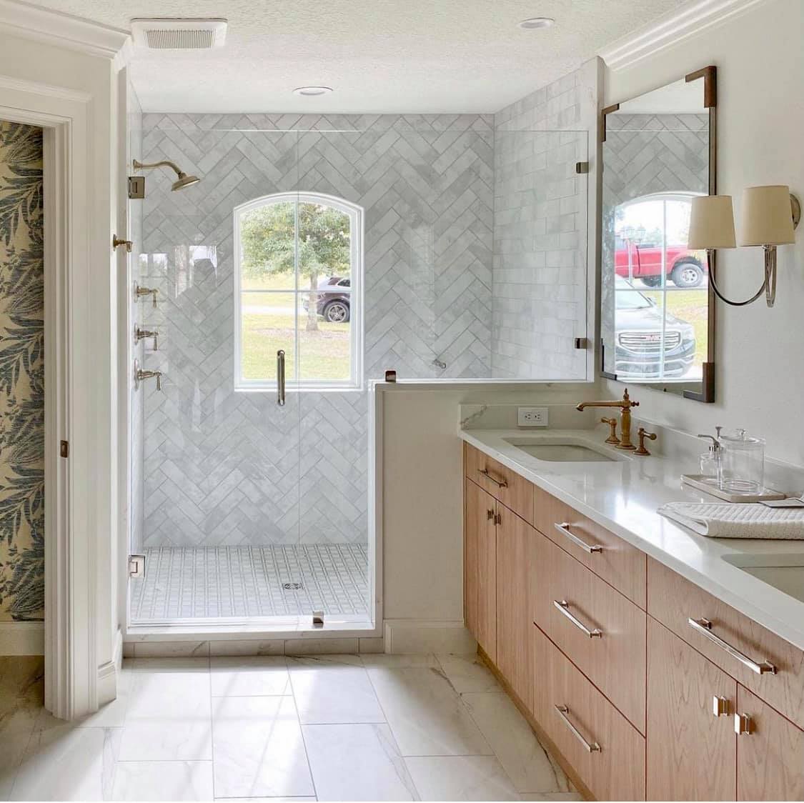 Website Shower Section